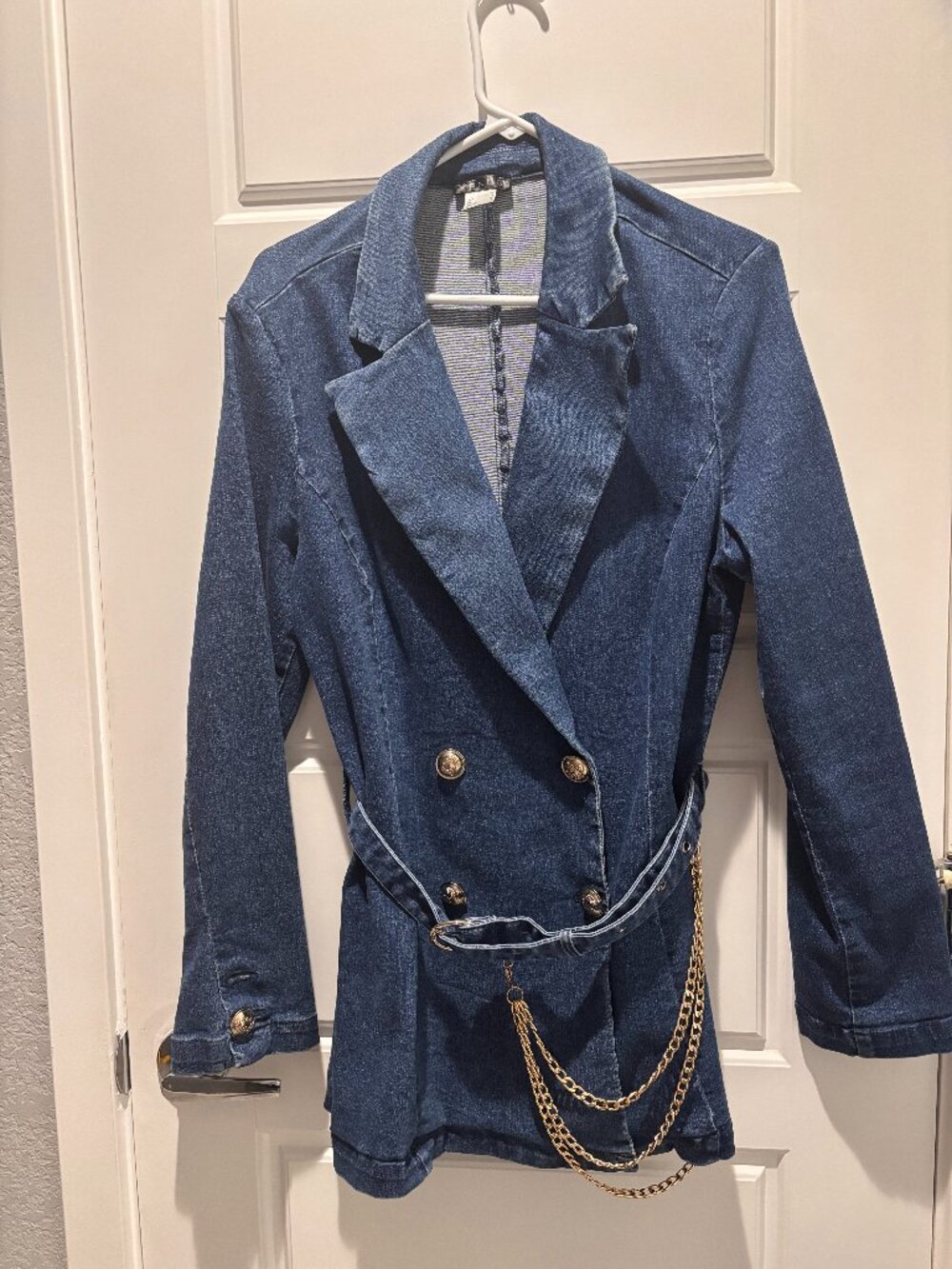 Venus Brand - Double-Breasted Stretch Denim Jacket with Stylish Gold-Chain Belt